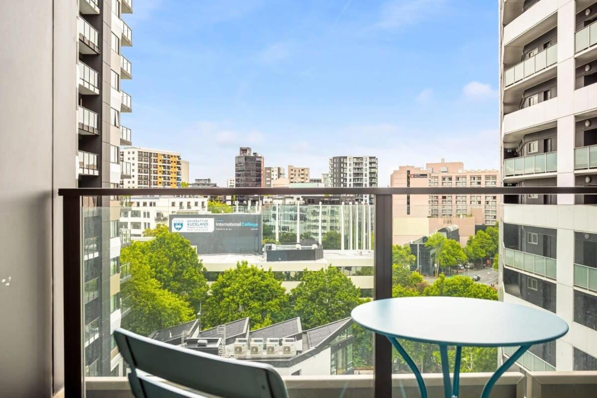 Cosy Two Bedroom Apartment With Balcony Pool And Gym Auckland Exterior foto